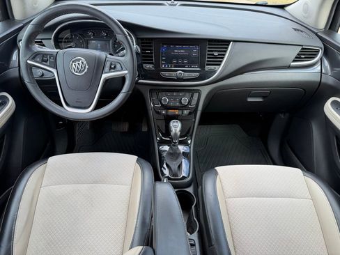 Used 2021 Buick Encore Preferred image 16