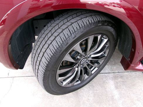 Used 2022 Nissan Armada Platinum w/ Captain's Chairs Package AWD/4WD image 7