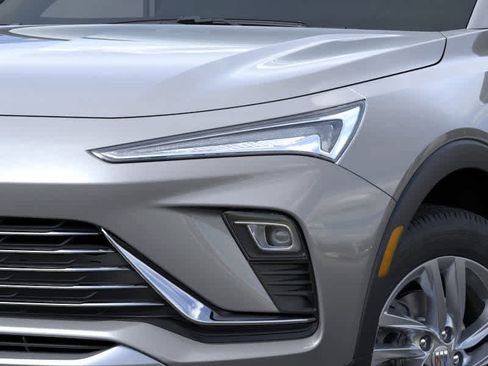 New 2025 Buick Envista Preferred image 10