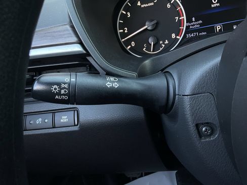 Used 2025 Nissan Altima 2.5 SV FWD image 27