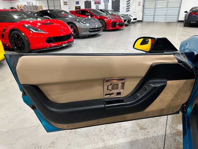 Used 1992 Chevrolet Corvette Convertible RWD image 14