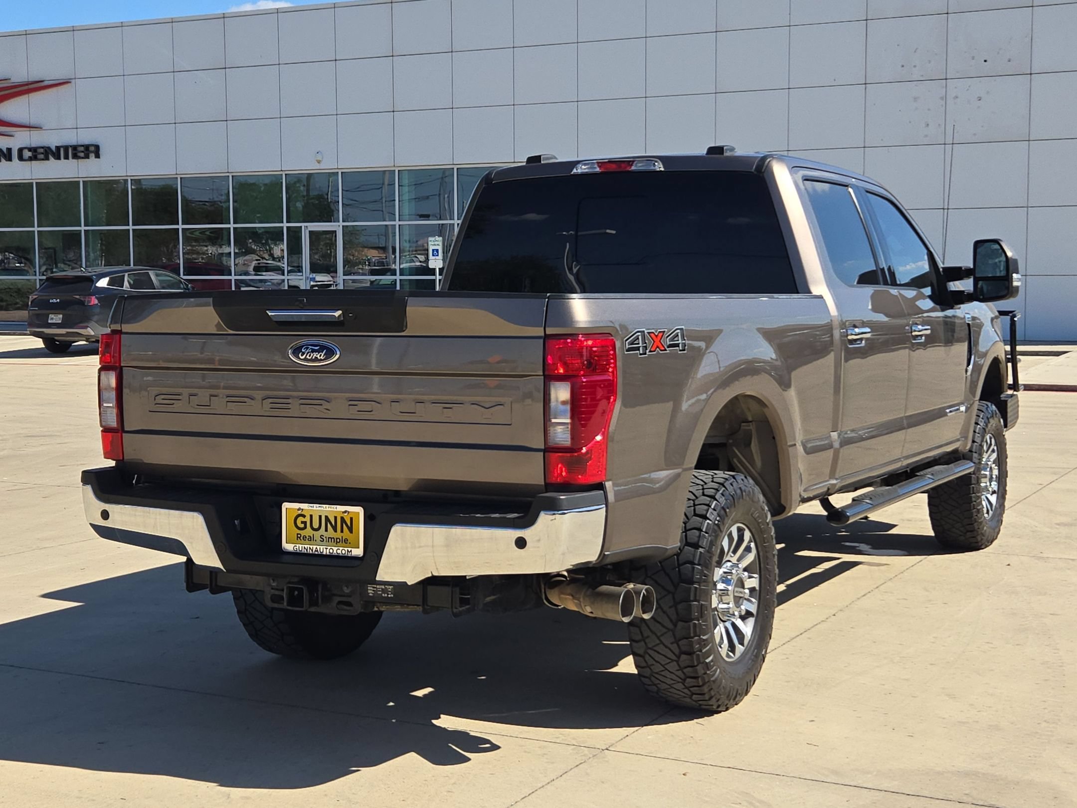 Used 2021 Ford F250 Lariat AWD/4WD image 3