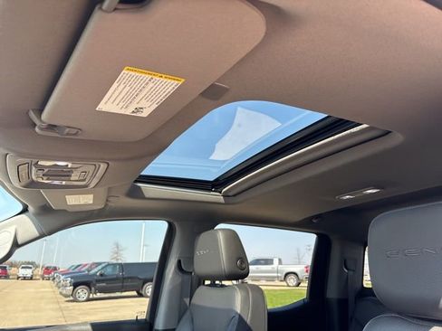 Used 2021 GMC Sierra 1500 Denali w/ Denali Ultimate Package image 29