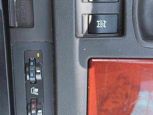 Used 2011 Lexus RX 350 FWD w/ Premium Pkg image 16