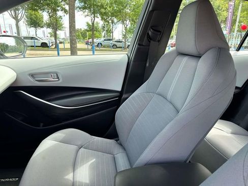Used 2025 Toyota Corolla SE FWD image 22