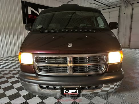 Used 2002 Dodge B1500 image 51