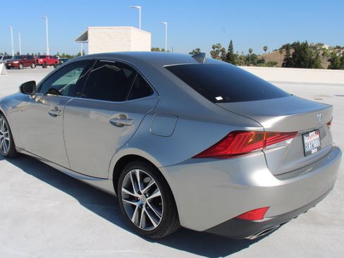 Used 2019 Lexus IS 300 w/ Accessory Package 2 RWD image 5