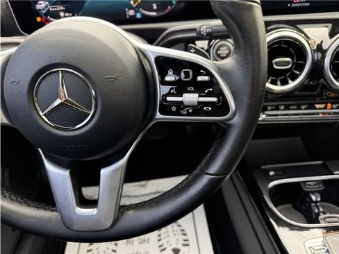 Used 2020 Mercedes-Benz CLA 250 image 38