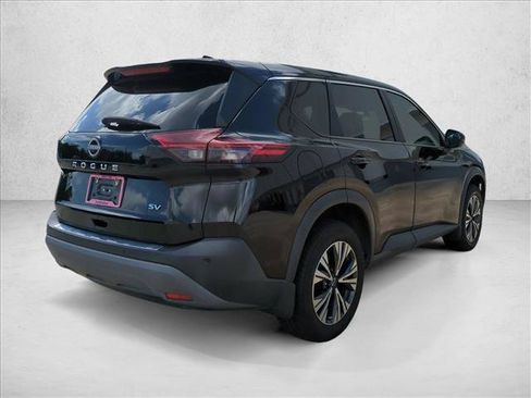 Used 2022 Nissan Rogue SV FWD image 5