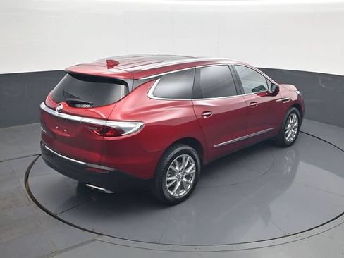 Used 2024 Buick Enclave Essence w/ Experience Buick Package AWD/4WD image 18
