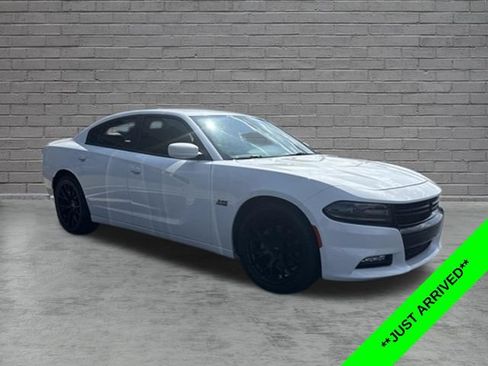 Used 2018 Dodge Charger R/T w/ Plus Group RWD image 1