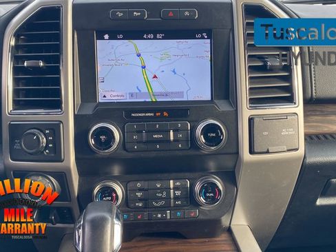 Used 2019 Ford F150 Lariat w/ Equipment Group 502A Luxury image 29