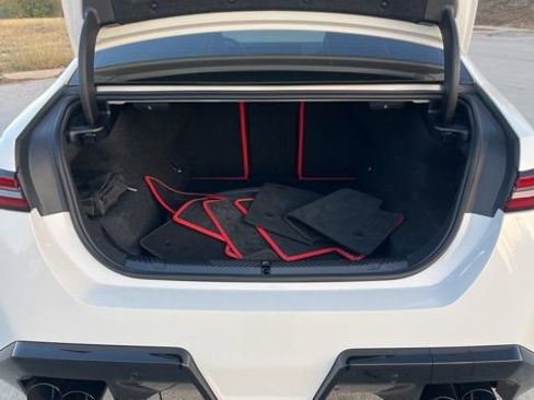 Used 2026 BMW M5 w/ Carbon Package image 19