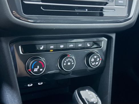 Used 2023 Volkswagen Tiguan S image 23