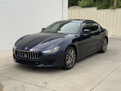 Used 2018 Maserati Ghibli RWD image 8