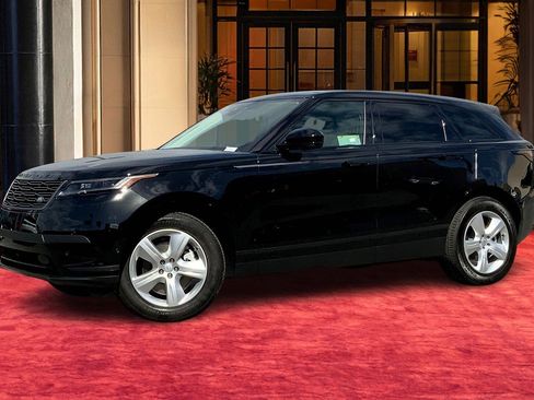 New 2025 Land Rover Range Rover Velar S image 2