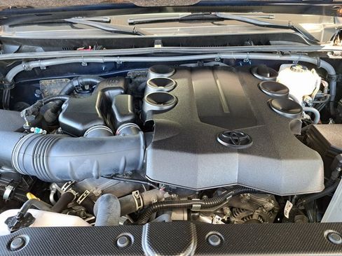 Used 2023 Toyota 4Runner Limited image 25