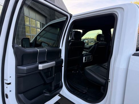 Used 2018 Ford F150 Lariat w/ Equipment Group 502A Luxury image 25