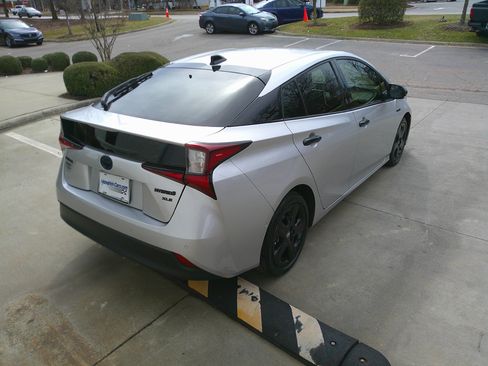 Used 2022 Toyota Prius image 13