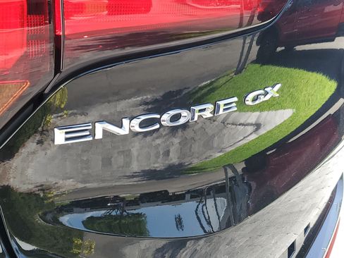 Used 2023 Buick Encore GX Select w/ Sport Touring Package FWD image 8