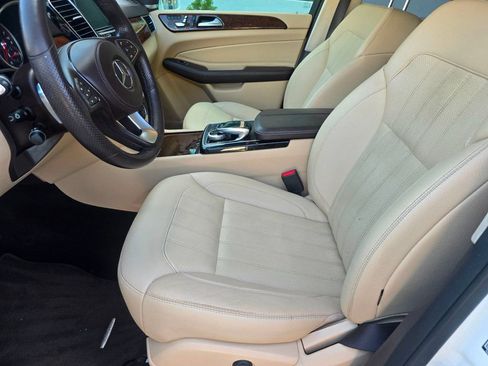 Used 2019 Mercedes-Benz GLS 450 4MATIC image 8
