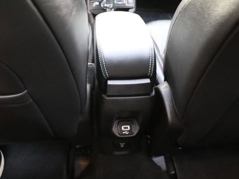 Used 2021 Jeep Renegade Limited w/ Sun & Sound Group image 18