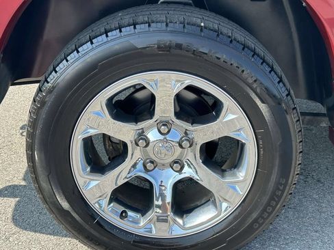 Used 2014 RAM 1500 Laramie w/ Convenience Group AWD/4WD image 9