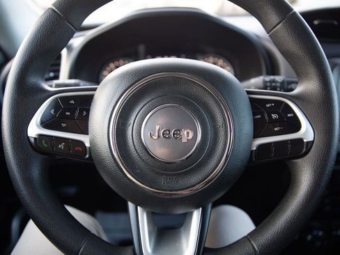 Used 2020 Jeep Renegade Sport w/ Sport Appearance Group image 12