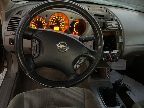 Used 2003 Nissan Altima 3.5 SE w/ (SPT) Sport Pkg image 11