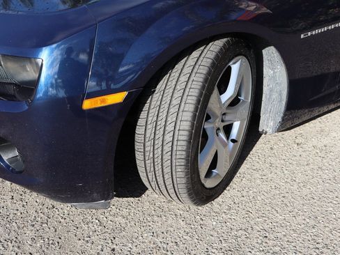 Used 2011 Chevrolet Camaro LS image 38