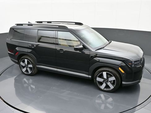 Used 2025 Hyundai Santa Fe Limited image 14