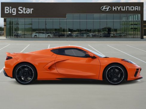 Used 2024 Chevrolet Corvette Stingray Preferred Cpe w/ Z51 Performance Package image 5