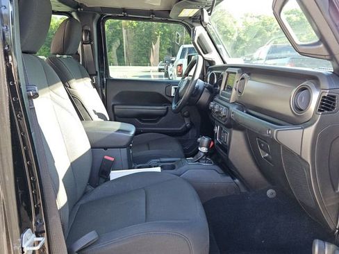 Used 2023 Jeep Gladiator Sport w/ Trailer Tow Package AWD/4WD image 14
