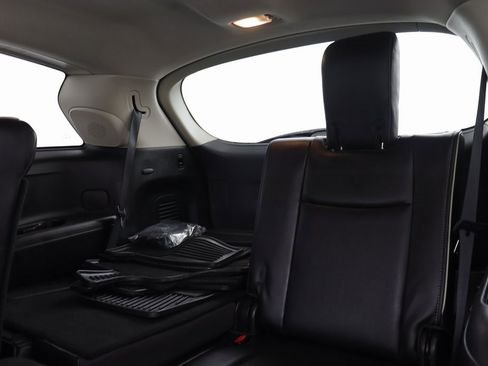 Used 2019 INFINITI QX60 Luxe w/ Essential Package image 15