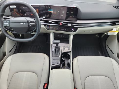 New 2026 Kia Sportage EX image 18