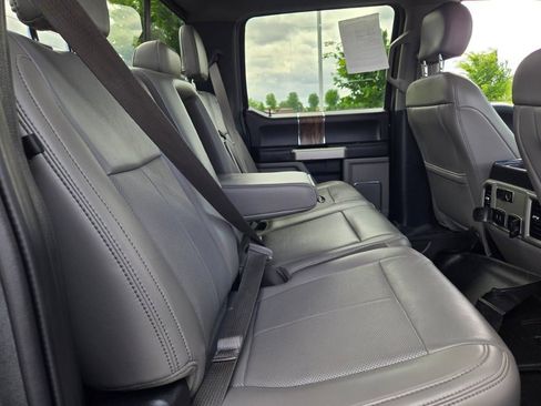 Used 2019 Ford F150 Lariat AWD/4WD image 12