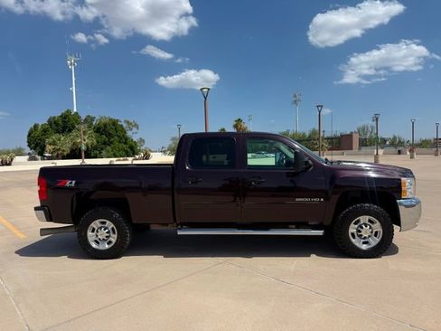 Used 2008 Chevrolet Silverado 2500 LTZ w/ Safety Package AWD/4WD image 6
