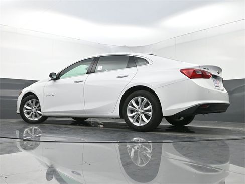 Used 2024 Chevrolet Malibu LT image 25