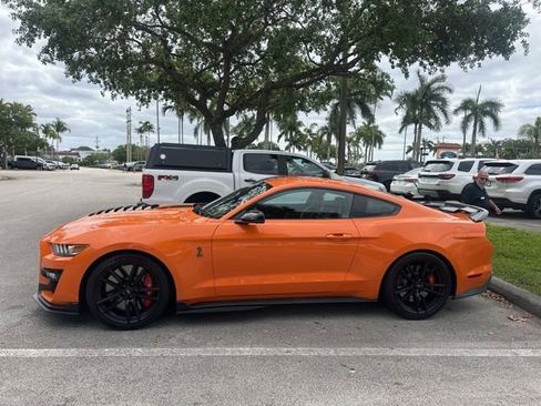 Used 2020 Ford Mustang Shelby GT500 w/ Technology Package image 4