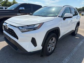 Used 2025 Toyota RAV4 XLE FWD video 1