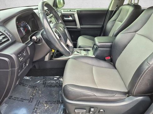 Used 2018 Toyota 4Runner SR5 Premium AWD/4WD image 16