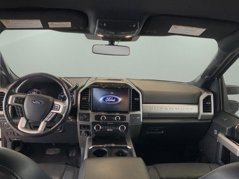 Used 2022 Ford F250 Lariat w/ Lariat Ultimate Package AWD/4WD image 18