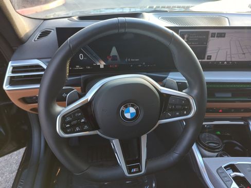 Used 2025 BMW 430i Coupe w/ M Sport Package image 18