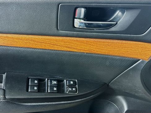 Used 2014 Subaru Outback 3.6R Limited w/ Moonroof Package image 20