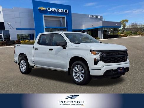 Used 2022 Chevrolet Silverado 1500 Custom image 1