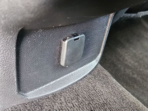 Used 2014 Ford Fusion SE FWD image 23