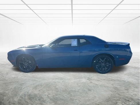 Used 2022 Dodge Challenger SXT w/ Blacktop Package image 7