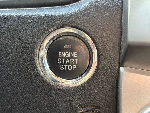 Used 2019 Toyota 4Runner Limited image 13