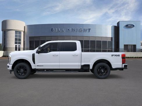 New 2026 Ford F250 Lariat w/ Black Appearance Package image 4