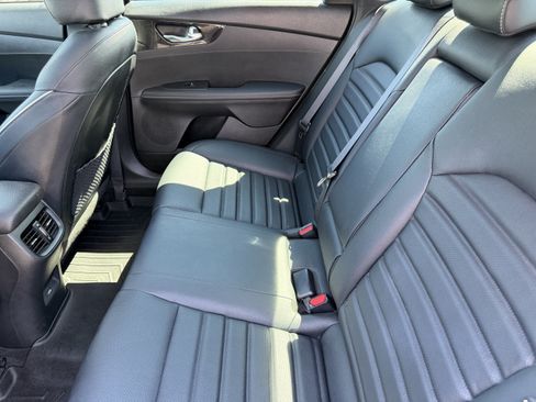 Used 2024 Kia Forte GT-Line w/ GT-Line Premium Package FWD image 11